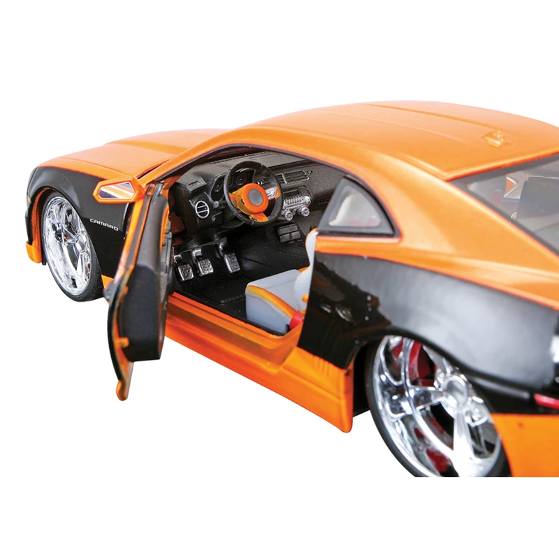 Maisto 1:24 2010 Chevrolet Camaro SS Assemble Model kits Assembly line  die-cast precision model car Model collection gift