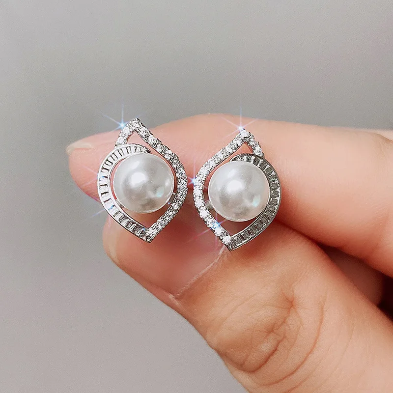 New Upscale White Pearl 925 Silver Needle Earrings Zircon Leaf Luxury Stud Earrings For Women Brincos Pendientes Bijoux