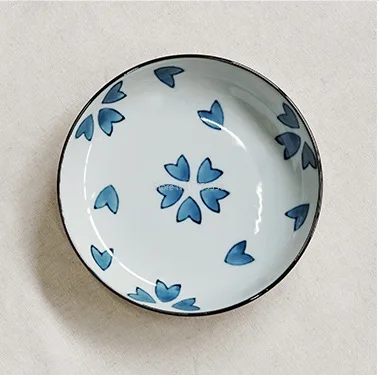 Beautiful and Simple Japanese Style High Temperature Underglaze Ceramic Tableware 5.5 Inch Round Dish Household Small Dish