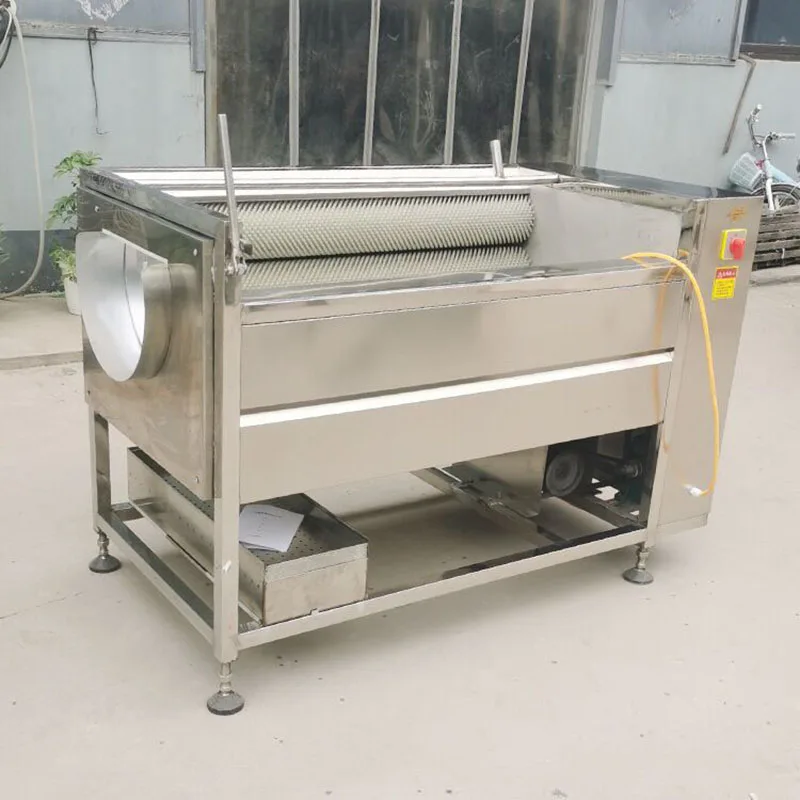 Factory Price Fruit Vegetable Brush Washing Equipment Cassava Cleaning Ginger Washer Industrial Potato Peeling Machine