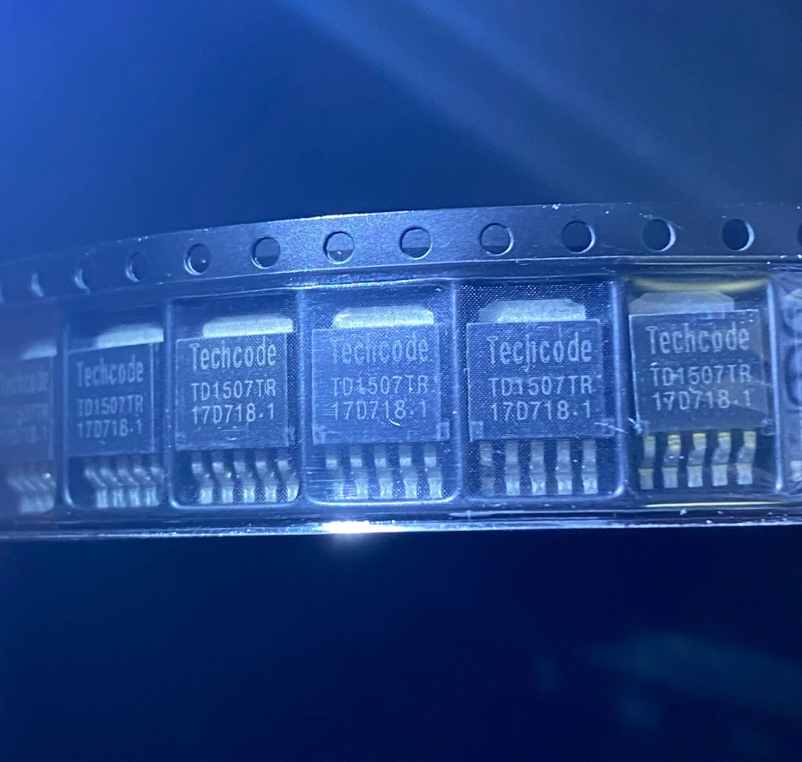 100 шт./лот TD1507TR TDM31035 TO-252 TD7590 TD1501S50 TD1501SADJ TO-263 TDM3307A TDM3478 TDM3482 TDM3458 DFN новый