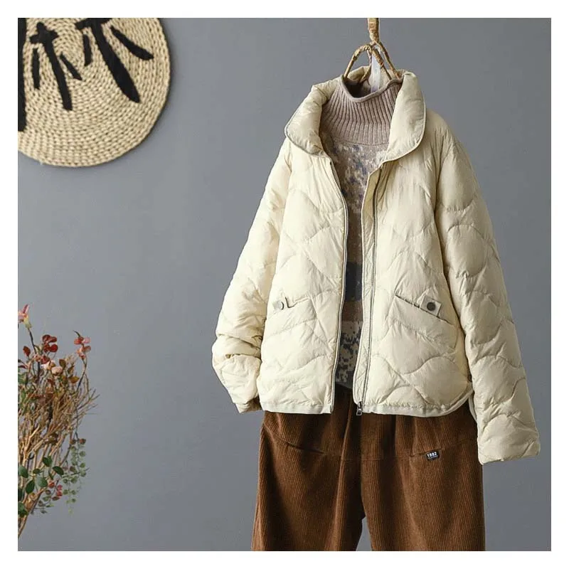 Schinteon เสื้อแจ็คเก็ตขนเป็ดสีขาวสำหรับผู้หญิง, เสื้อโค้ทตัวสั้นทรงหลวมใส่สบายสำหรับใส่ในฤดูใบไม้ร่วงฤดูหนาวคอตั้งสไตล์เกาหลี