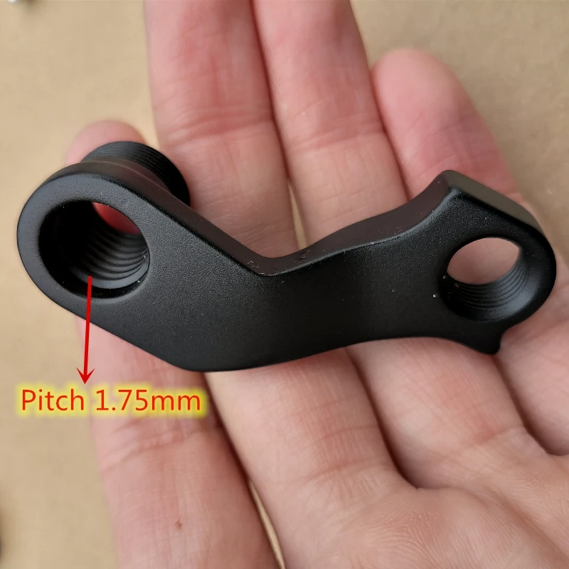 

1pc Bicycle rear derailleur hanger For KTM Bark KTM Myroon Scarp Lycan Master Macina axle 142x12 in pitch 1.75mm MECH dropout