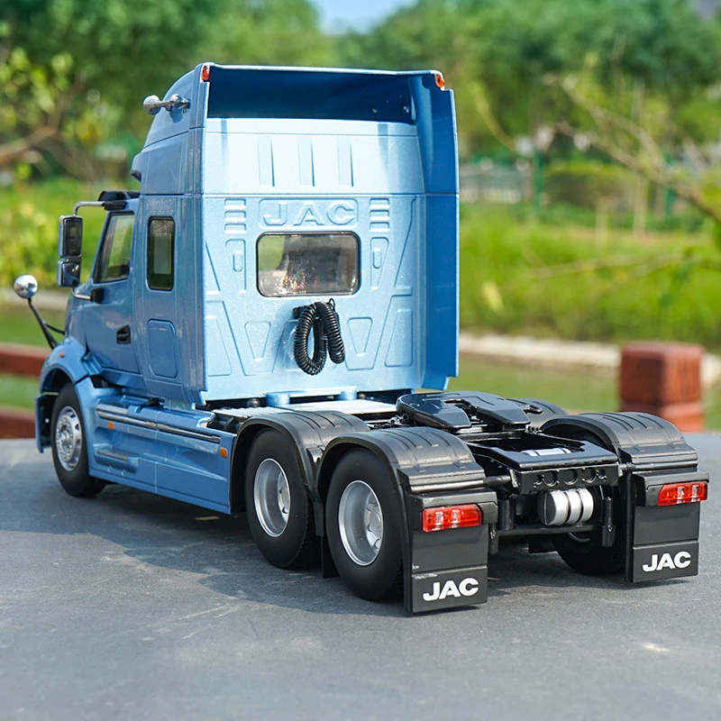 Collectible Alloy Model Gift 1:24 Scale Jac Gallop V7 American Long Truck Tractor Trailer Vehicles Diecast Toy Classic Model