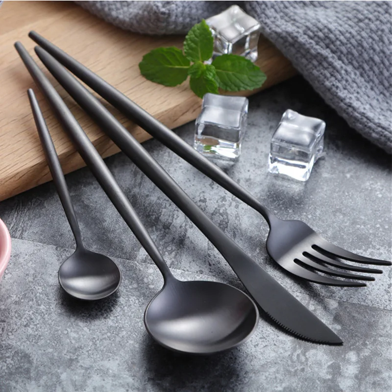 

Hot Sale 24pcs Black Christmas Cutlery Set Wedding Dinnerware Forks Spoons Knives Scoop Set 304 Stainless Steel Silverware Set