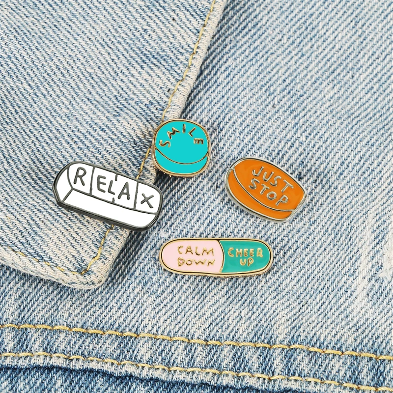 Cute Medicine Pill Brooch Relax Mini Medical Enamel Pin Metal Collar Badge Doctor Nurse Backpack Lapel Jewelry Gift Accessories