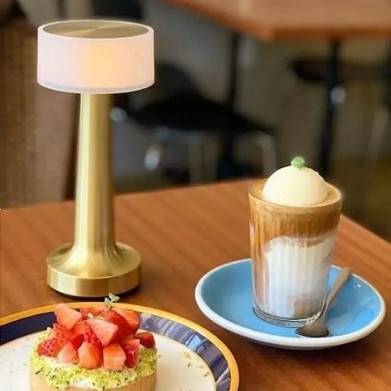 Lampada da tavolo a LED da tavolo a luce notturna da Bar retrò sensore di tocco ricaricabile ristorante Wireless caffè soggiorno Decor illuminazione nuovo