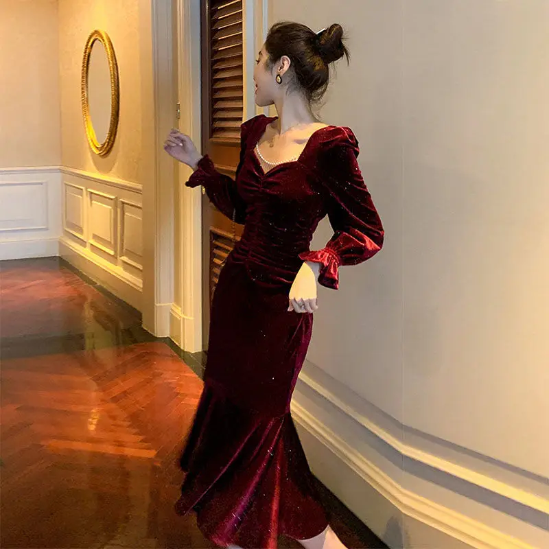 2021 New vintage wine red gold velvet dress autumn and winter high-end temperament French waist thin