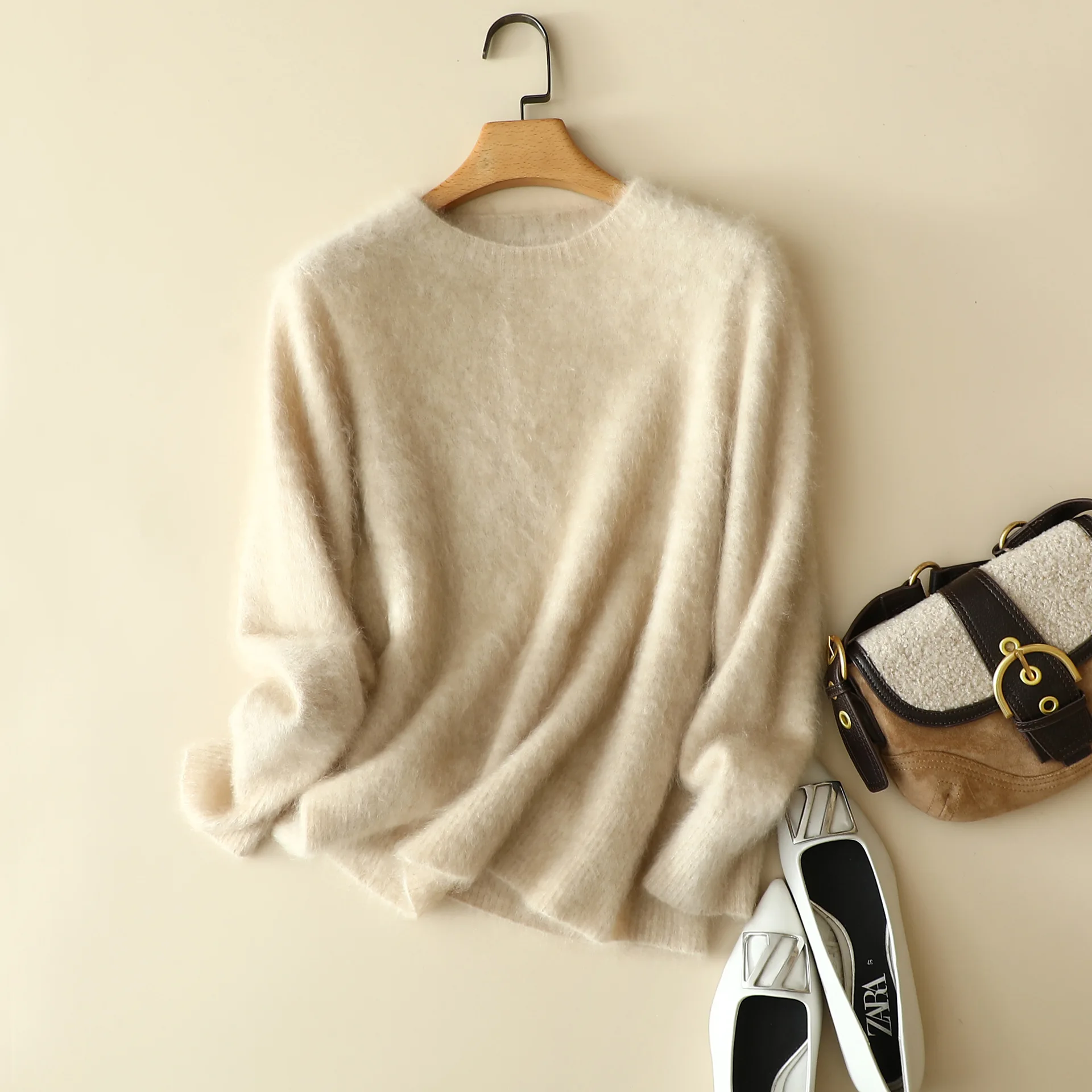 

winter chic 100% brush cashmere sweater crewneck