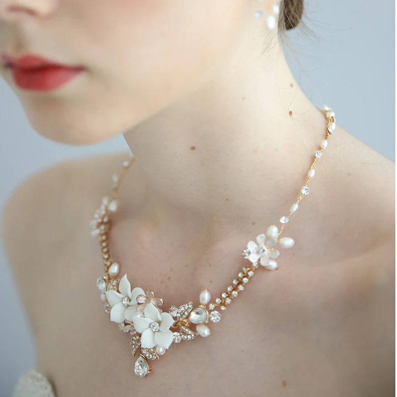 Delicate Floral Bridal Necklace with Earrings Freshwater Pearls Women Jewelrys Handmade Wedding Prom Jewelry Set