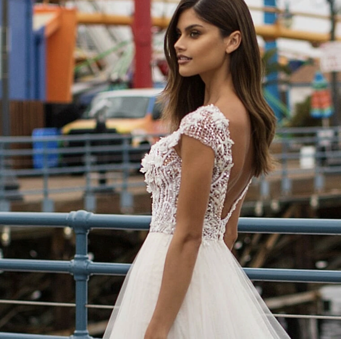 Vestido de casamento a linha o-pescoço boné manga rendas apliques lantejoulas contas sem costas tule andar comprimento varredura trem vestido de noiva novo