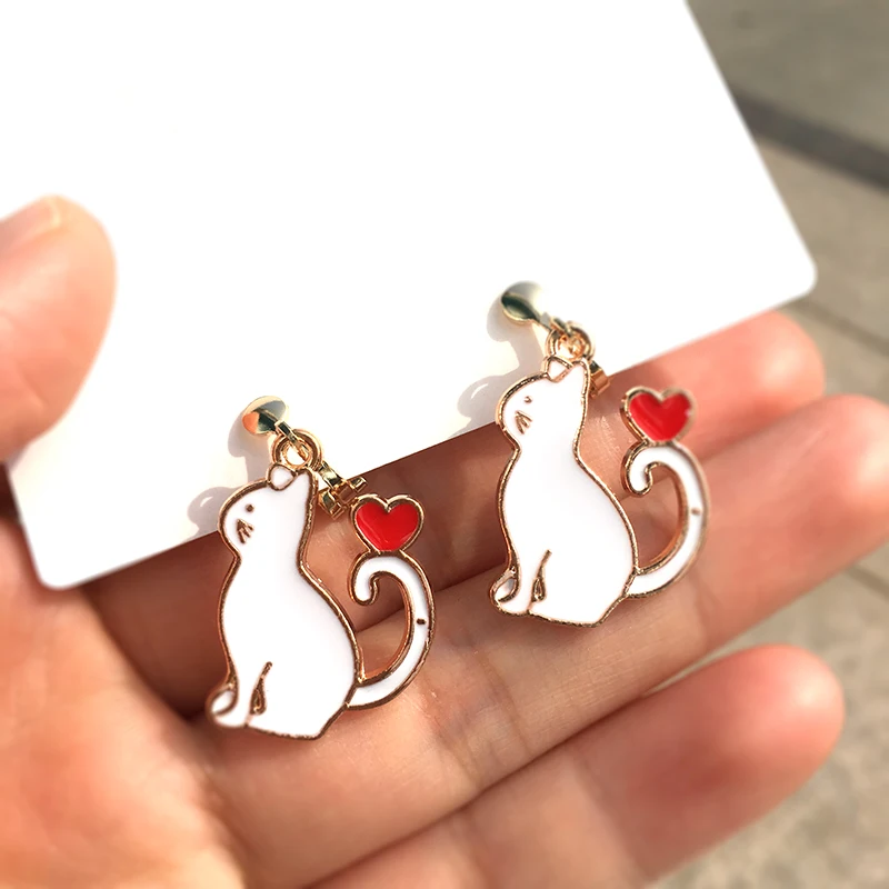 White kitten Earrings No Hole Ear Clips Lovely cat love Clip On Earring Without Piercing Minimalist Earrings Jewelry CE509