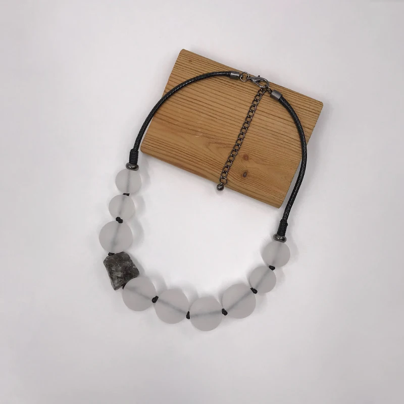 

Suekees Goth Fashion Jewelry Vintage Collar Necklace Resin&Natural Stone Beads Earthy Collares Necklace for Women Accessories