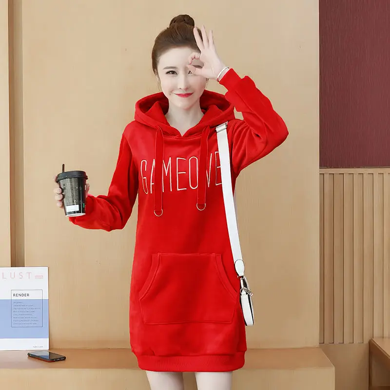 High Street Golden Velvet Lady Hoodie Winter Women Sweatshirt Long Embroidered Letters Gameove Keep Warm Pullover Commute Female