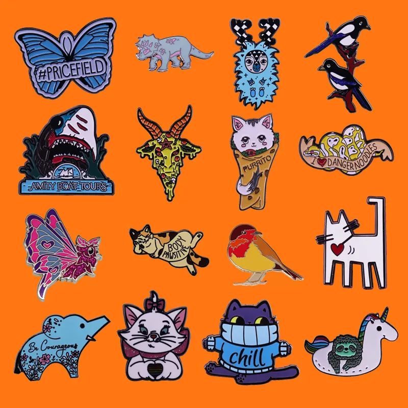 Cute Small Animal Metal Brooch Cartoon Kitten Butterfly Enamel Pins Fashion Anime Badges Collecting Boutique Medal Gift