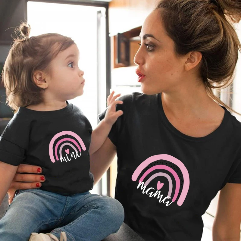 Tenues assorties pour la famille, T-shirt à la mode pour mère et enfant, vêtements assortis pour maman et fille, été