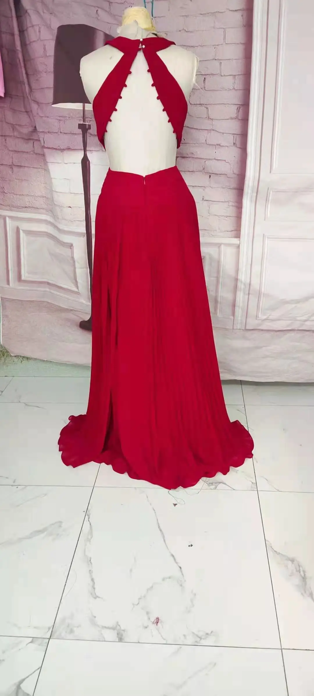 Personalizado sexy longo chiffon azul com decote em v vestidos de noite plissado até o chão criss cross back formal vestidos de festa para mulher