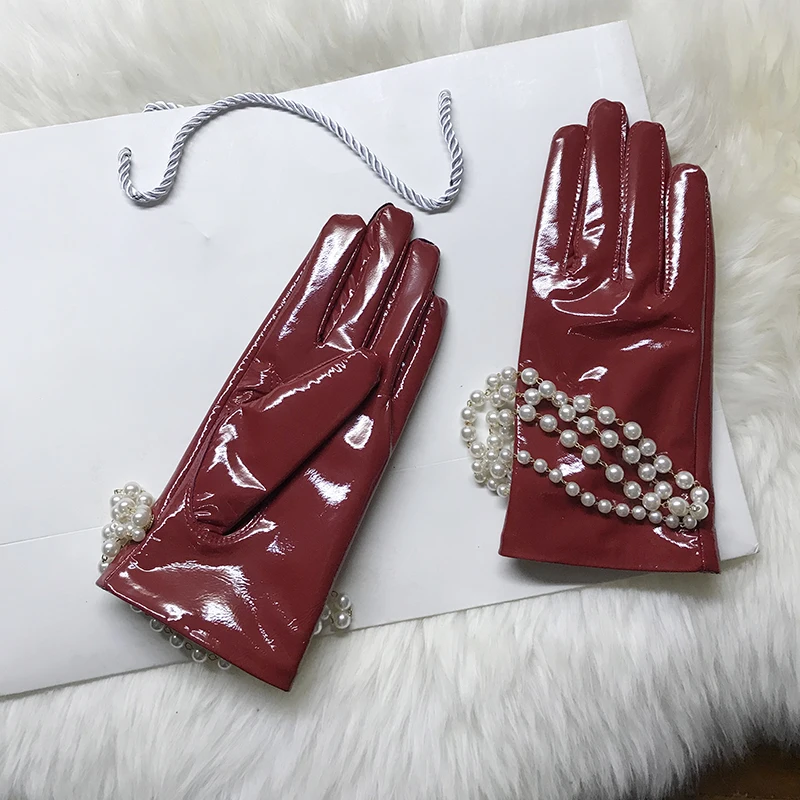 Women\'s Glove Real Leather Pearl Decoration Short Thin Gloves Keep Warm Plus Velvet Female Elegant Gloves Black Pink New