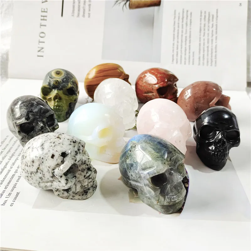 2-inch High Quality Natural Rose Crystal Crafts Stone Gem A Variety Of Colors Hand Carved Crystal Skulls For Wicca Gift