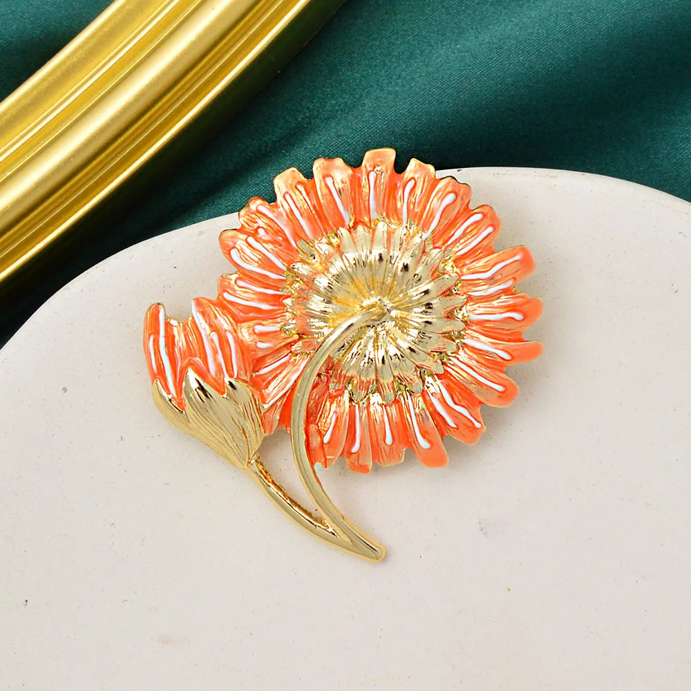 CINDY XIANG Daisy Chrysanthemum Lapel Pins Brooch Broche Summer Sweet Flowers Brooches For Women Girls Wedding Party Jewlery