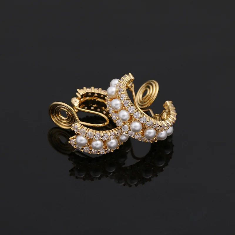 New Design Exquisite Small Semicircle Vintage Simulated Pearl Zirconia Clip on Hoop Earrings No Pierced Women Fashion Pendientes