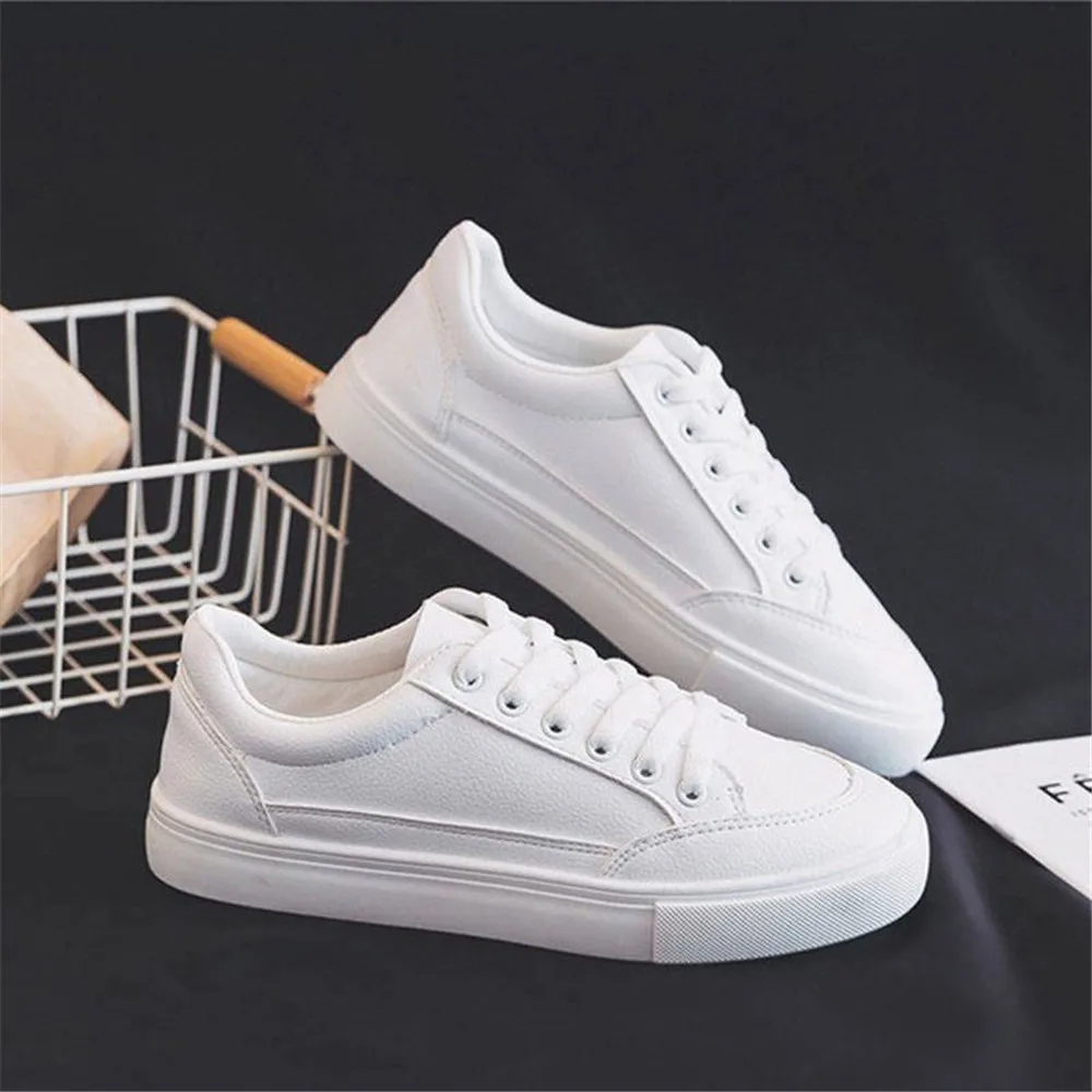 Women Fashion Shoes 2024 New Spring Trend Casual Flats Lace Up Sneakers Female Comfort White Vulcanized Platform Shoes Eu 35-40