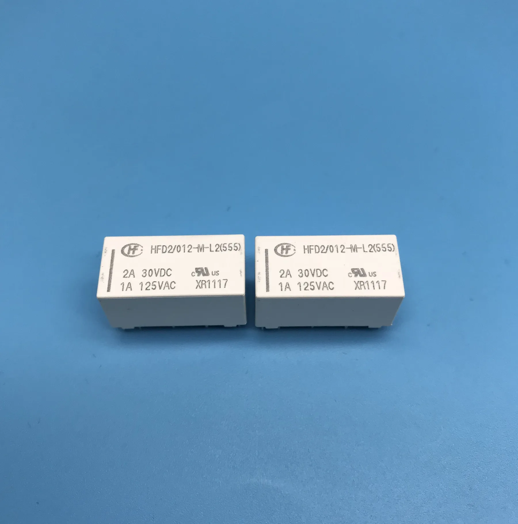 

HFD2-012-M-L2 12VDC 1A relays