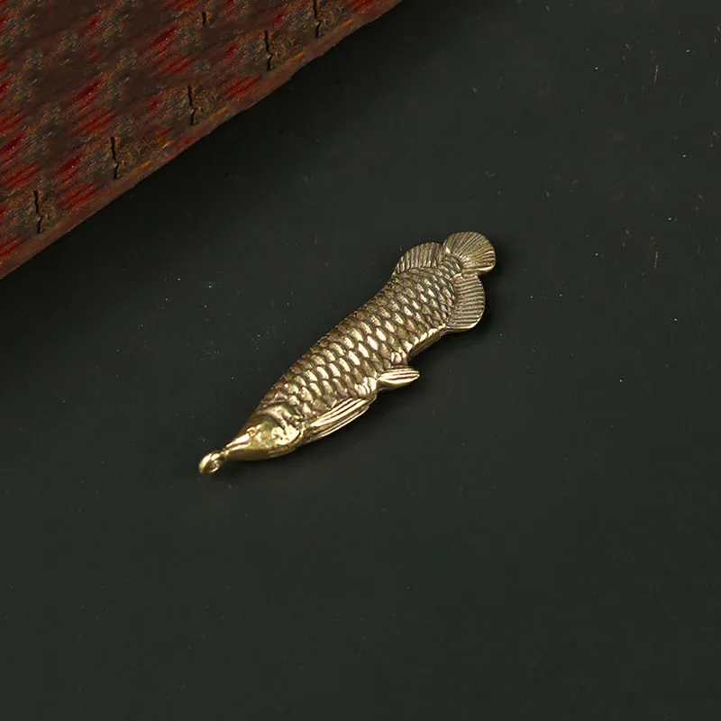 Pure Copper Retro Lucky Fish Pendant Hanging Jewelry Handmade Brass Fish Key Chains Charms Car Keychains Pendants for Necklace