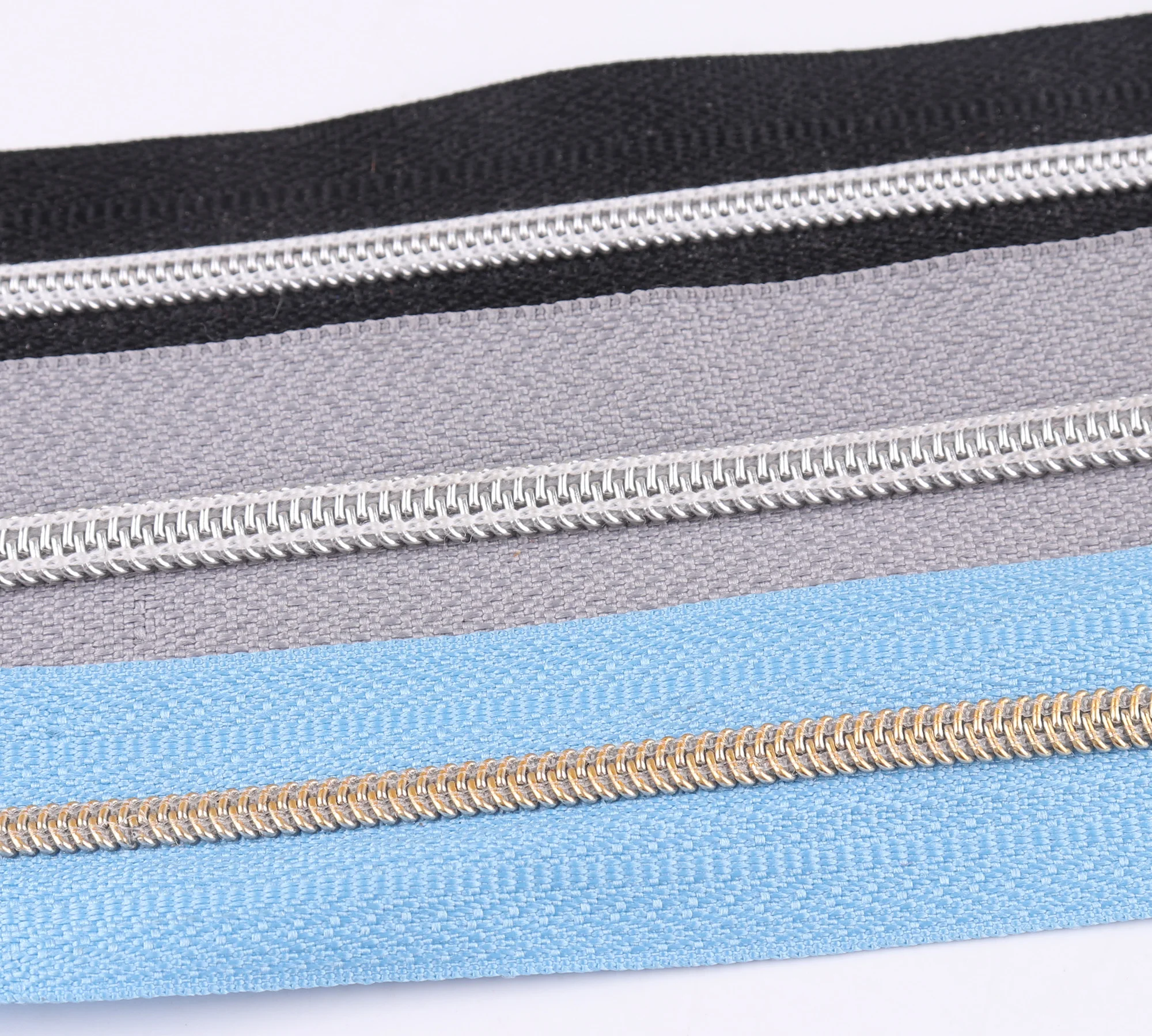 Nylon Zippper Coil No 3# Colorful Zipper Tape Code Zip for Colthes Zippers Tailor multi-color optional