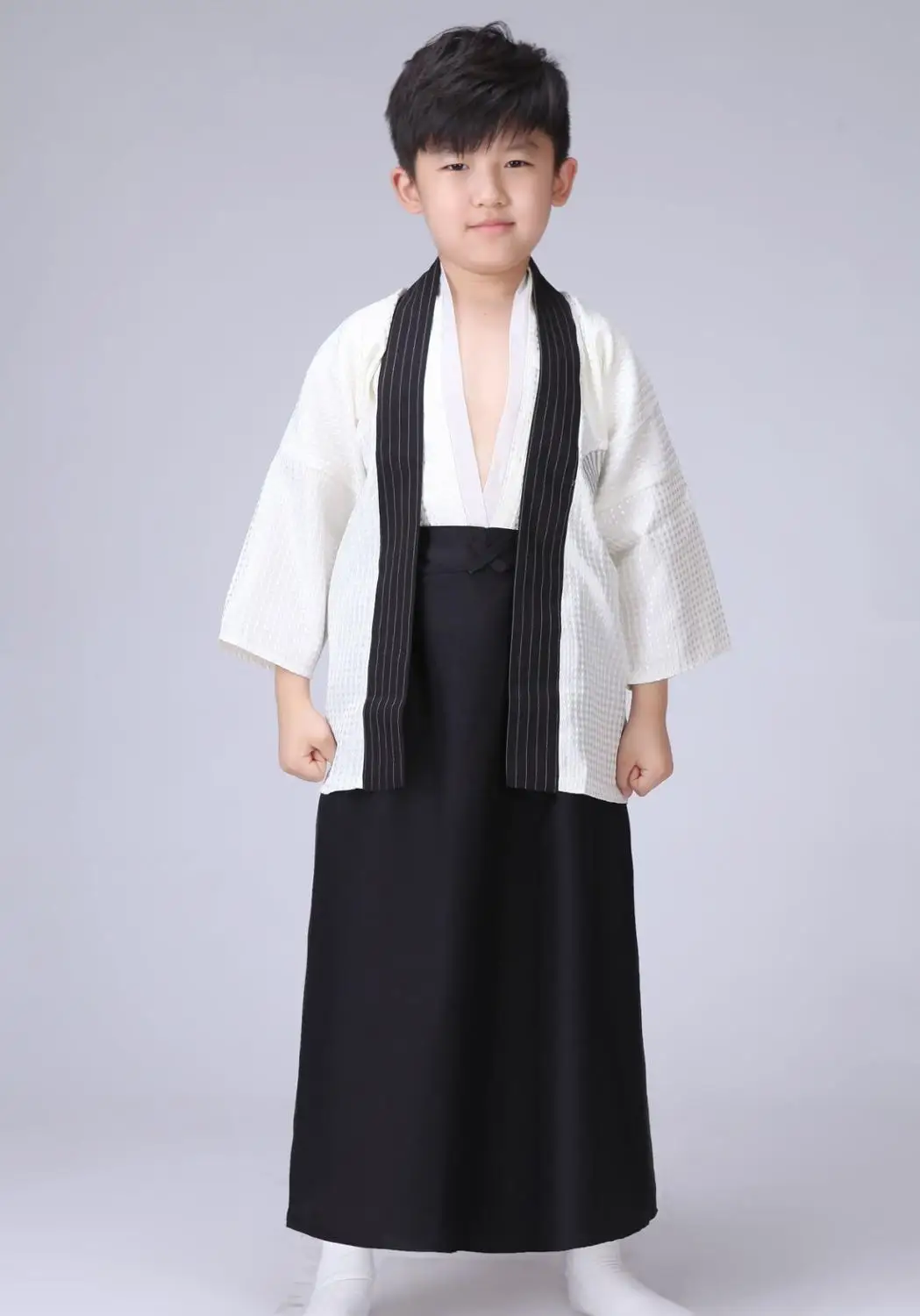 

Traditional japanese kimono yukata women and man japanese Short Robe Loose kimomo japanese cardigan kimono japones haori