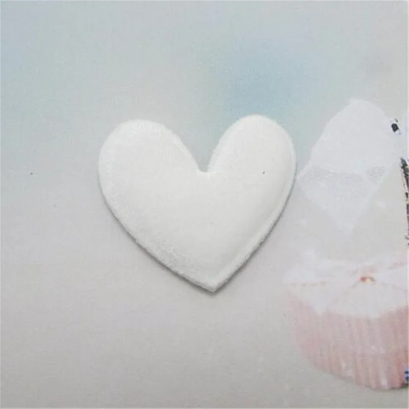40 Stück/Lot 4,8 cm Gemischte Farben Gepolsterte Flauschige Herzförmige Applikationen für Haarspangen-Zubehör und Kinder-DIY-Aufnäher – Detail 8