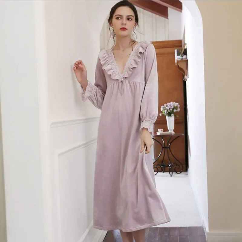 

Women Winter Warm Velvet Long Nightdress French Sexy V-Neck Fleece Nightie Loose Design Full Sleeves Mid-Calf Nihgtgown Homewear