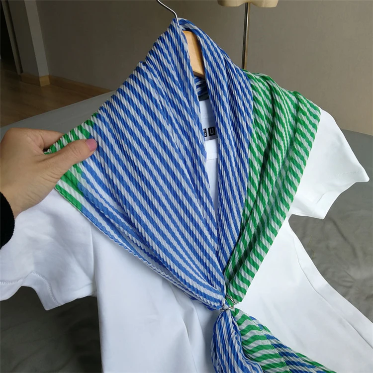 HOT SELLING   Miyake pleated  Water wave twill hypotenuse Diamond scarf striped scarf IN STOCK