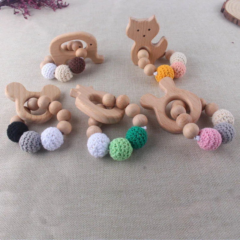 New 1PC Wooden Teether Rabbit Elephant Crochet Beads Wood Crafts Ring Engraved Bead Baby Teether Wooden Toys For Baby Rattle