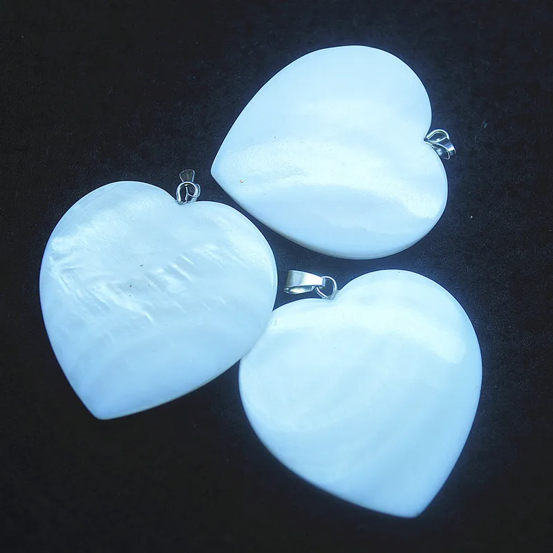 4PCS White Shell Pendants Heart Shape Size 40MM For Women DIY Making Jewelry Findings Good Selling Items Good Quality