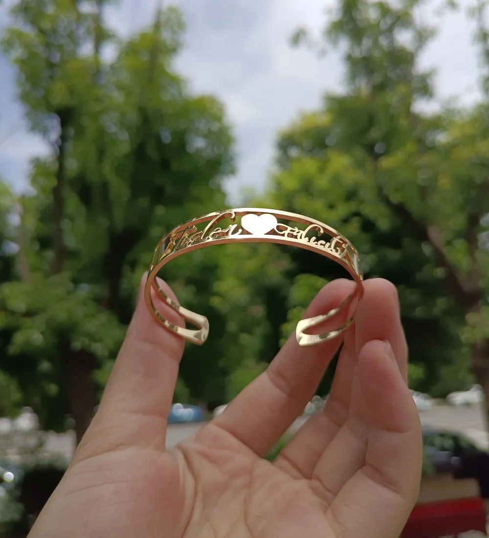 Cuff Bracelet Customized Name Heart Bracelets Two Colors Custom Open Bangle Femme Nameplate Stainless Steel Women Letter Wrist