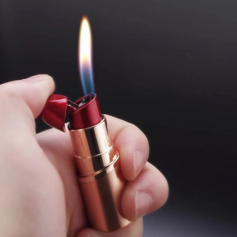 Lipstick Shape Lovely Cigarette Lighter Butane Open Flame Gas Free Fire Lighter Flint Lighter Lady\'s Smoking Christmas Gift