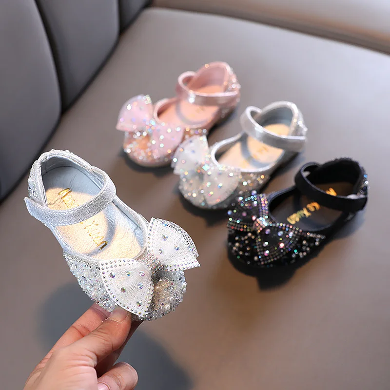 2022 nuove ragazze scarpe da principessa bambini strass arco scarpe singole appartamenti per bambini scarpe da ballo Performance scarpe da sposa per