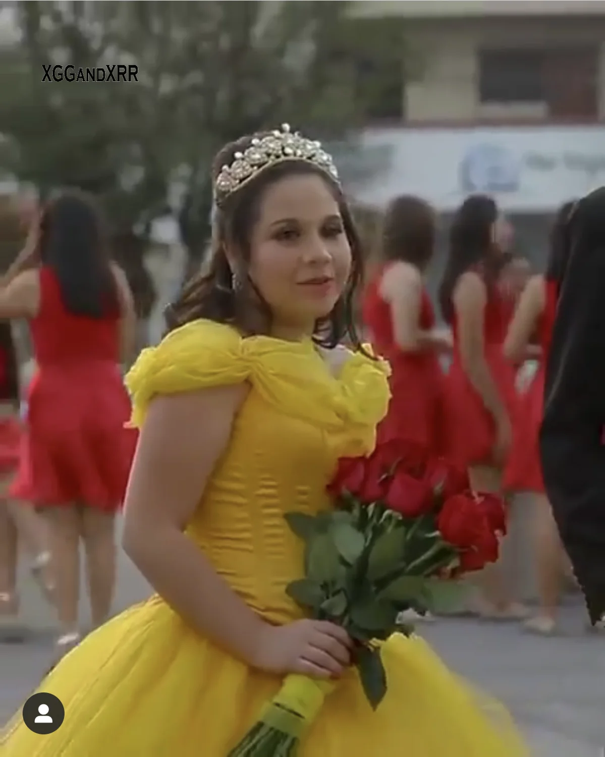 Vàng Vàng Quinceanera Váy 2022 Bầu Dài Dạ Hội Đầm Ngọt 15 16 Đầm Công Chúa Sinh Nhật Áo CHOÀNG MÙA THU Dây Chéo đầm