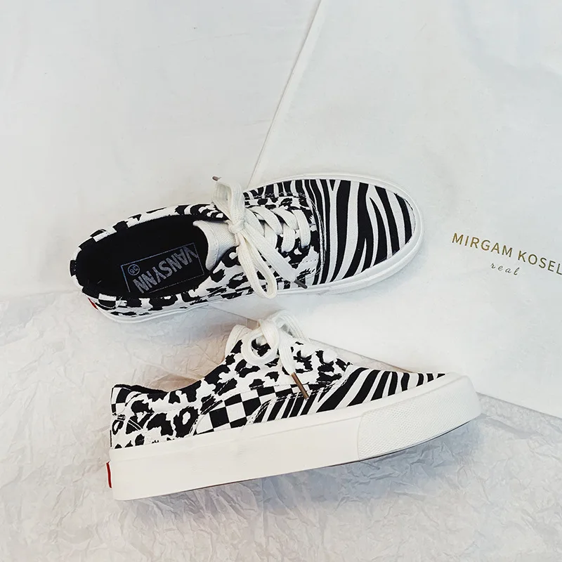 Vanbrand clássicos sapatos de lona feminina tênis moda padrão zebra mista sapatos casuais mulher de baixo corte senhoras quatro estações sapatos