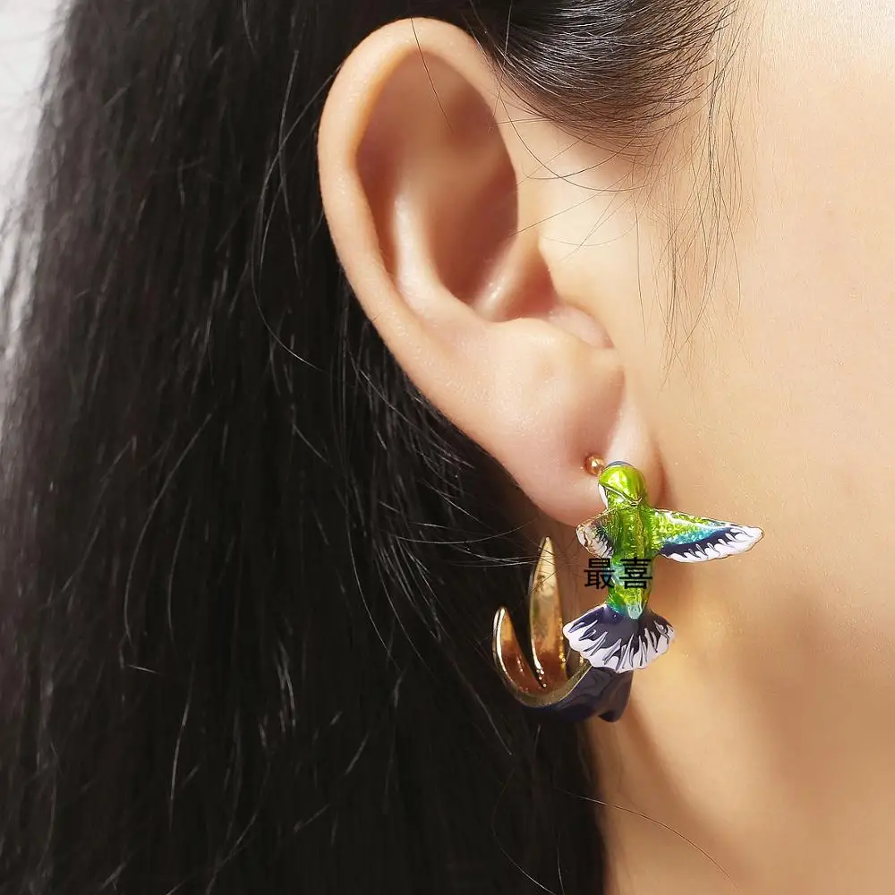 New style flying hummingbird painting oil earrings fashion animal jewelry cute female earrings