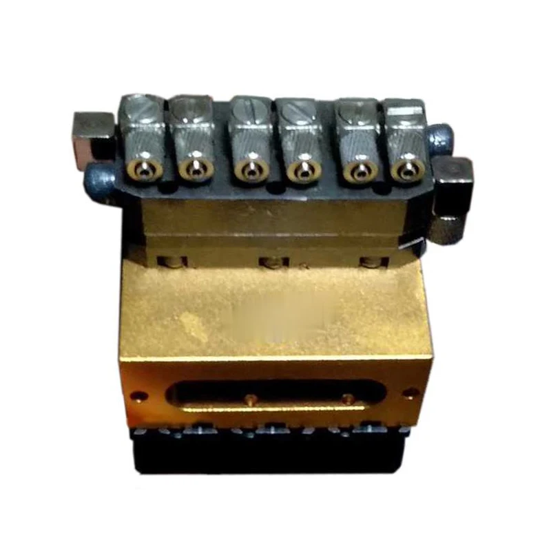 Reversing Valve Remote Control Forklift Excavator Oil Valve with Neutral Valve Body Steel Hardened 55 Degrees