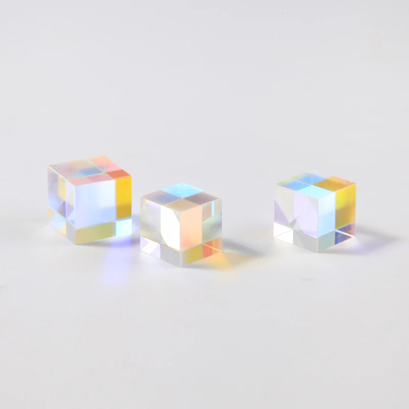 Vidro fotográfico 18*18*18Mm do arco-íris Rgb da cor K9 dicroica do cubo do prisma