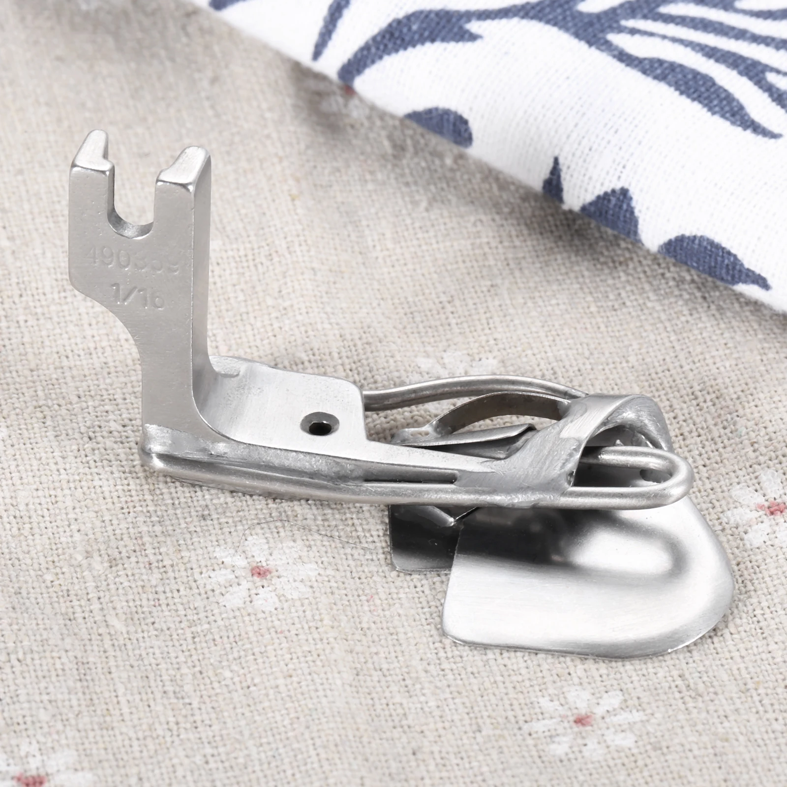 1Pc 1/16 1/8 Steel Industrial Single Needle Flatcar Sewing Machines Hemmer Presser Foot 3-fold Spring Type Hemming Crimping Foot