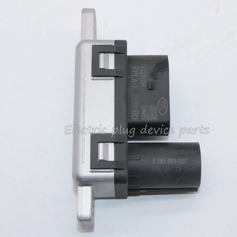 

FPLA-12B533-BD Glow Plug Relay Control Module for Land Rover Discovery 5 TD6 First Edition FPLA12B533BD
