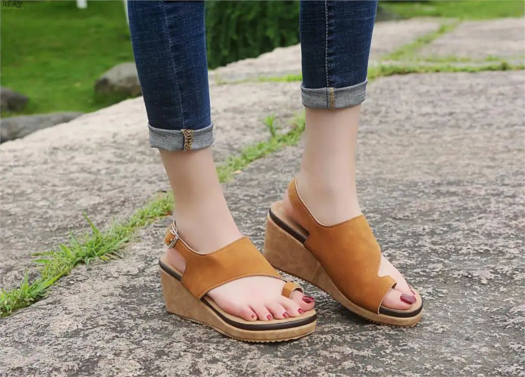 IN 2020 Women Comfy Plain Shoes wedge heel Ladies Casual Big Toe Foot Correction Sandals Orthopedic Bunion Corrector Flip Flop