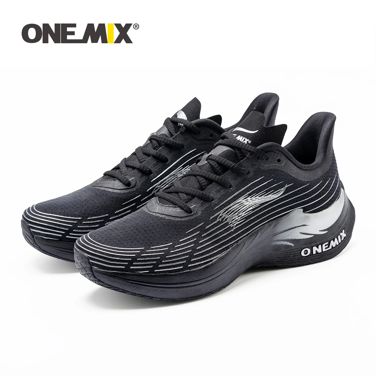 ONEMIX 2024 Carbon Plate Running Shoes for Men Breathable Racing Sport Shoes Casual Soft New Trend Outdoor Male Walking Sneakers