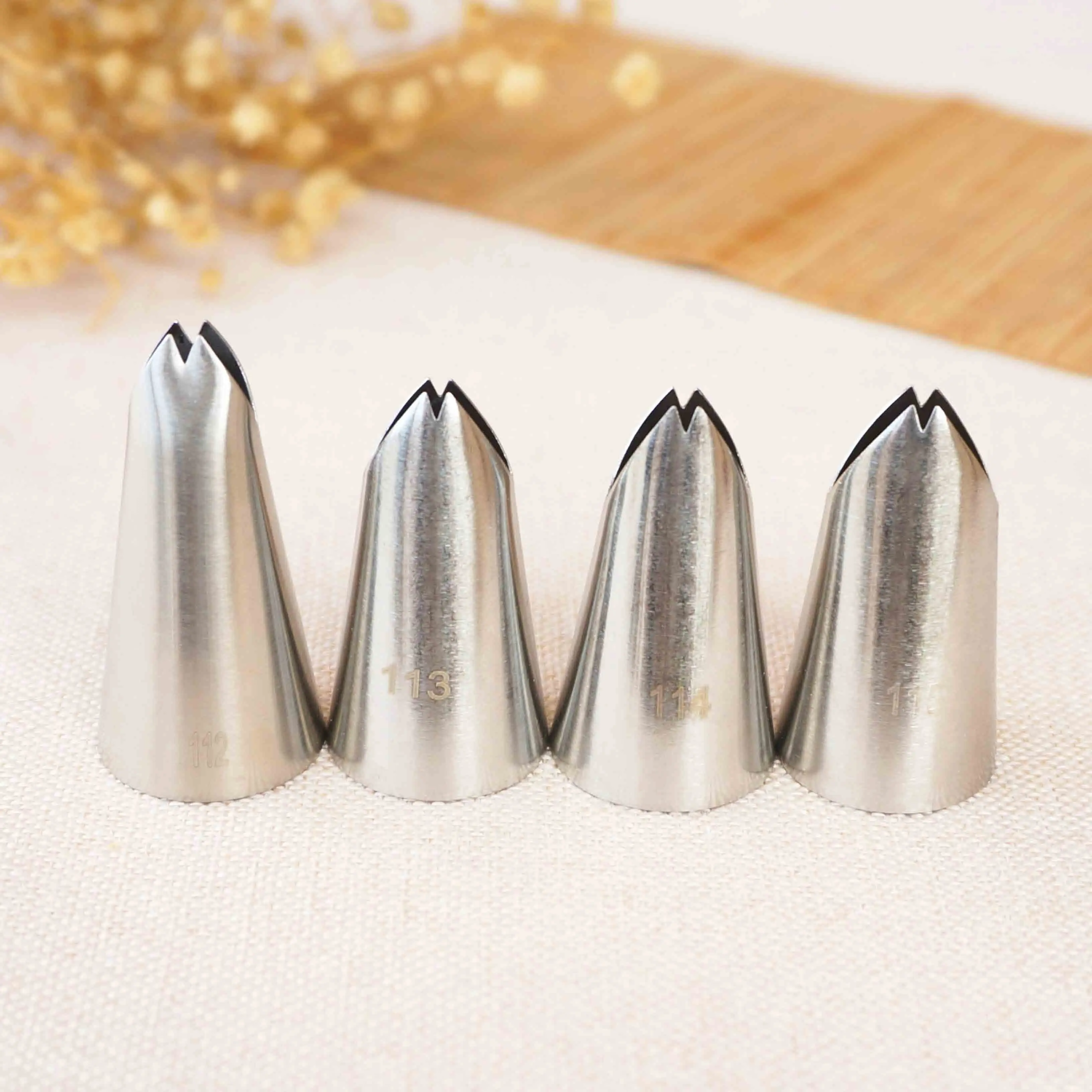 

#112#113#114 Large Size Nozzle Icing Nozzles Piping Tip Pastry Tips Cup Cake Decorating Baking Tools Bakeware Create Leaf Leaves