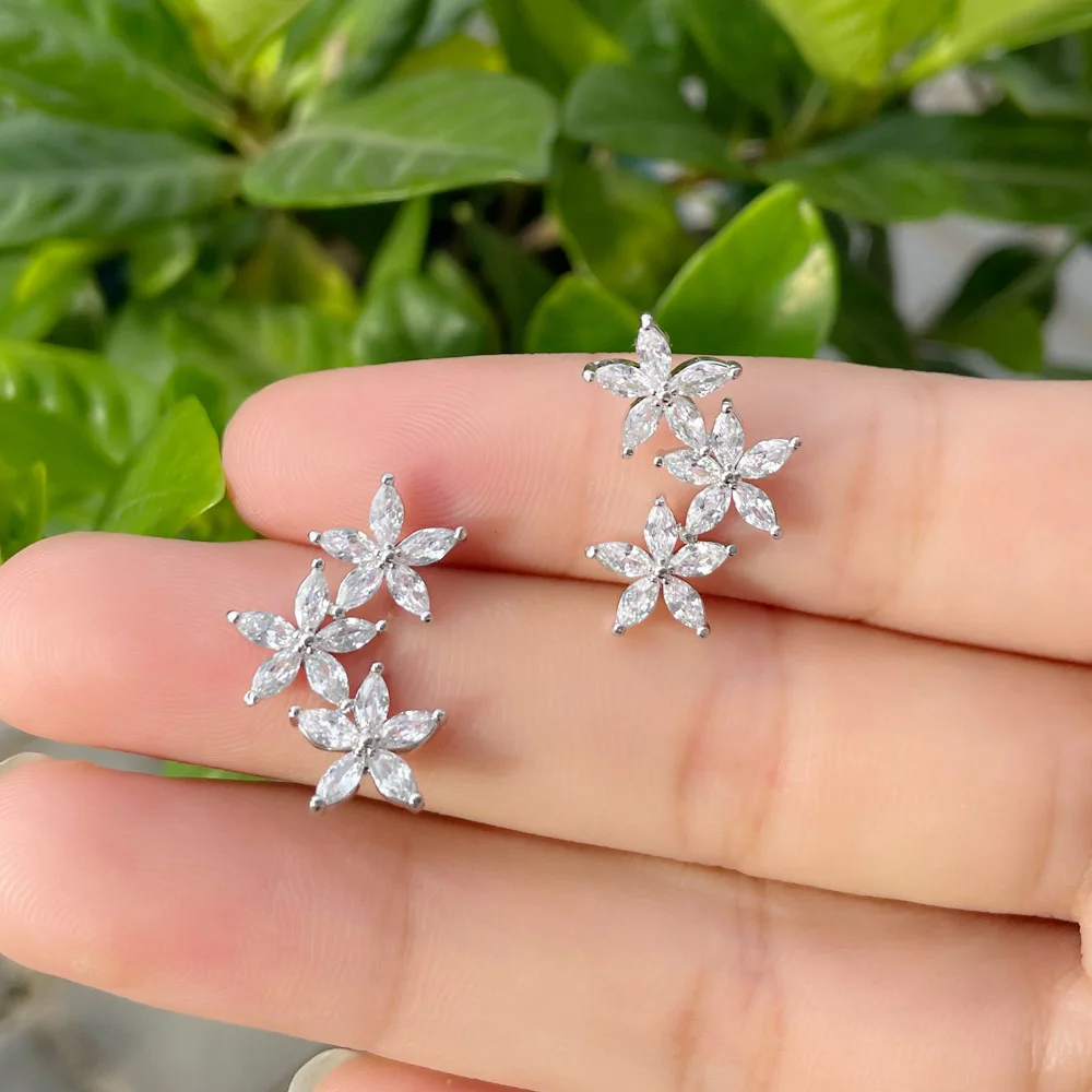 CWWZircons Trendy White Cubic Zirconia Silver Color Cluster Flower Leaf Stud Earrings for Women Chic Korean Style Jewelry CZ933