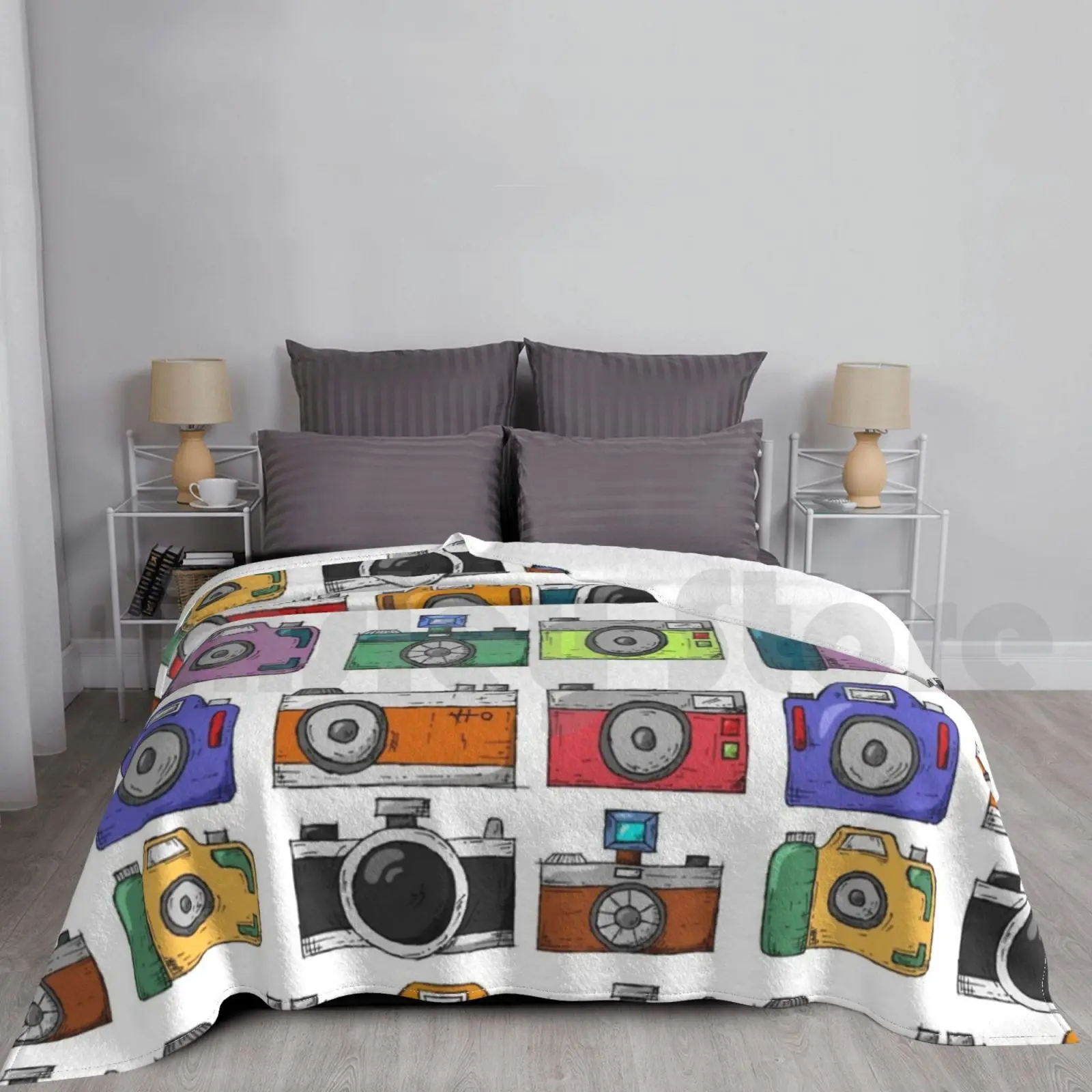 The Camera Blanket Fashion Custom Black White Sheet Round Camera Purple Flash